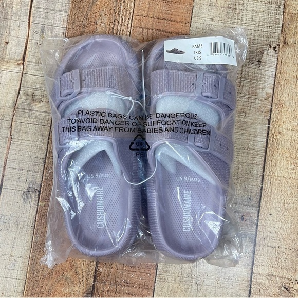 New Size 9 Cushionaire Women's Fame Cloud Slides + Comfort Recovery Vacation - Picture 3 of 5